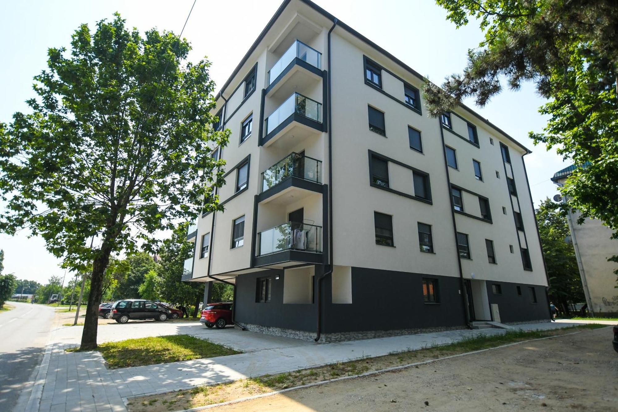 Apartment Diana Kladovo Exteriör bild